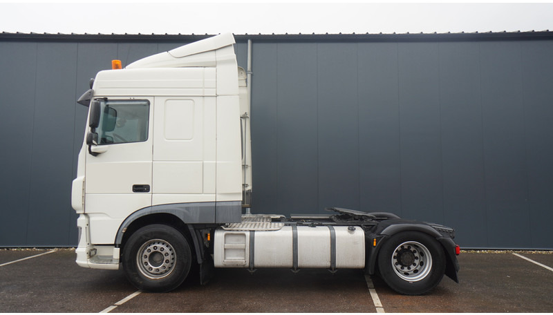 DAF XF 440 EURO 6 SPACECAB - Tracteur routier: photos 1 DAF XF 440 EURO 6 SPACECAB - Tracteur routier: photos 1