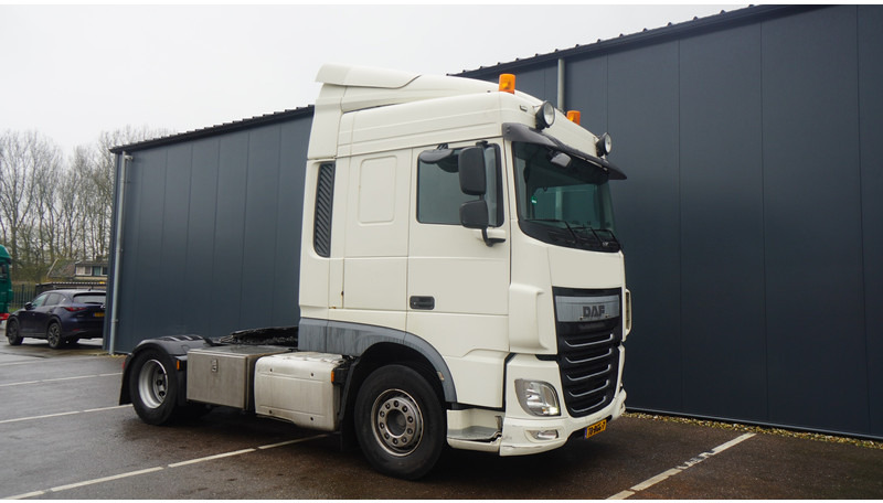 DAF XF 440 EURO 6 SPACECAB - Tracteur routier: photos 4 DAF XF 440 EURO 6 SPACECAB - Tracteur routier: photos 4