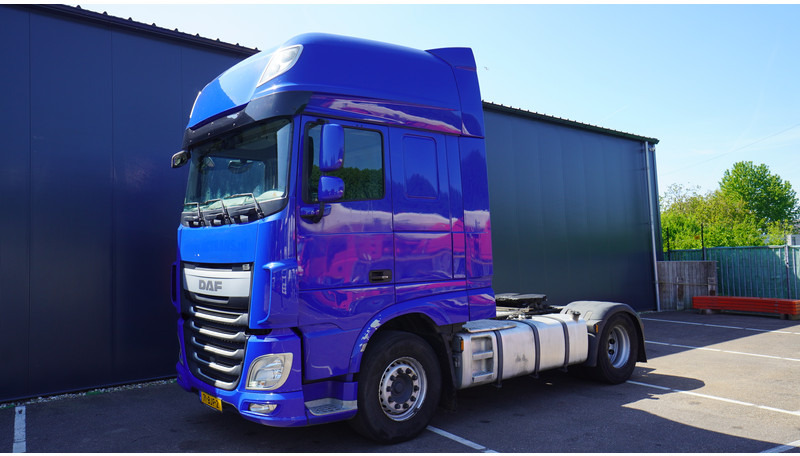 DAF XF 460 EURO 6 SSC 885.000km - Tracteur routier: photos 3 DAF XF 460 EURO 6 SSC 885.000km - Tracteur routier: photos 3
