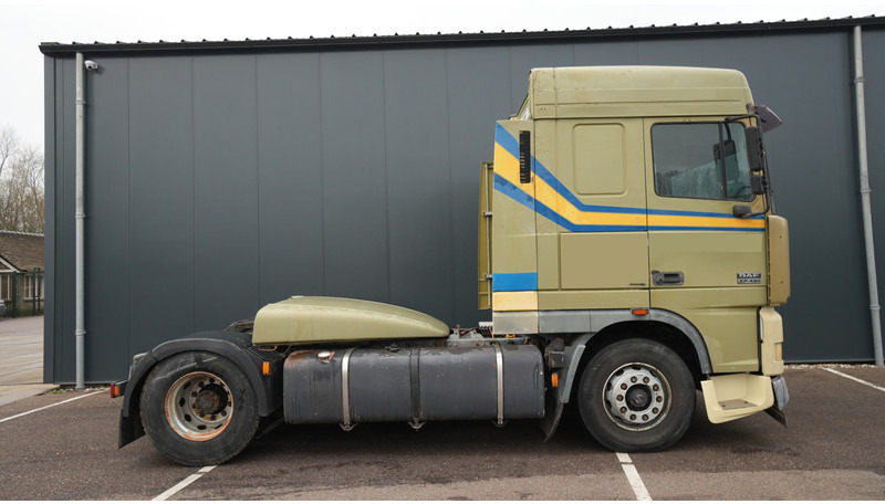 DAF XF 95.430 EURO 3 MANUAL GEARBOX - Tracteur routier: photos 2 DAF XF 95.430 EURO 3 MANUAL GEARBOX - Tracteur routier: photos 2