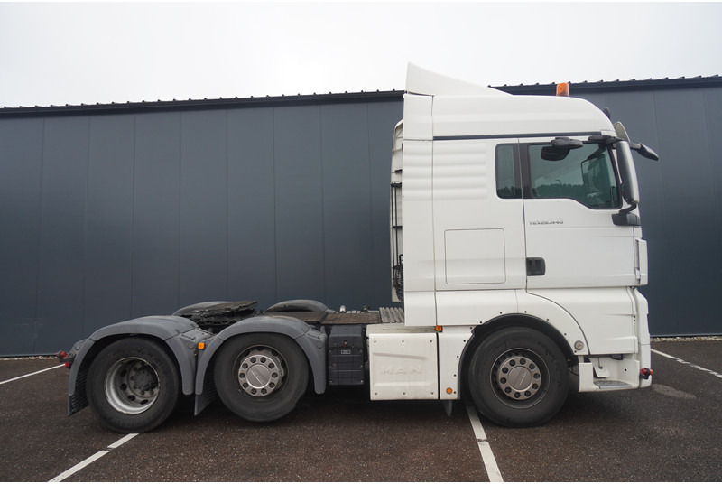 MAN TGX 26.440 6X2 684.200KM - Tracteur routier: photos 2 MAN TGX 26.440 6X2 684.200KM - Tracteur routier: photos 2