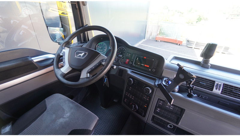 MAN TGX 26.500 6X2 EURO 6 - Tracteur routier: photos 5 MAN TGX 26.500 6X2 EURO 6 - Tracteur routier: photos 5