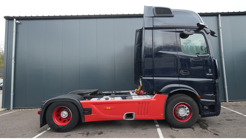 Mercedes-Benz ACTROS 1945 GIGASPACE 713.000KM - Tracteur routier: photos 2 Mercedes-Benz ACTROS 1945 GIGASPACE 713.000KM - Tracteur routier: photos 2