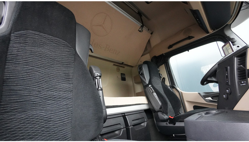 Tracteur routier Mercedes-Benz ACTROS 1945 GIGASPACE 747.600KM: photos 7 Tracteur routier Mercedes-Benz ACTROS 1945 GIGASPACE 747.600KM: photos 7
