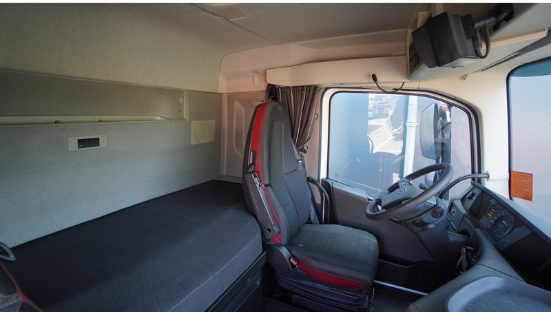 Tracteur routier Volvo FH 420 6X2 LNG ADR: photos 6