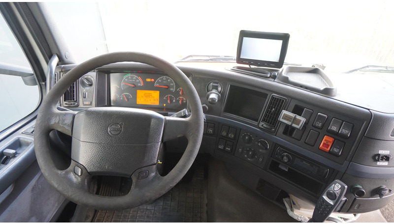 Volvo FH 480 6X2 ADR EURO 5 COMPRESSOR PUMP - Tracteur routier: photos 3 Volvo FH 480 6X2 ADR EURO 5 COMPRESSOR PUMP - Tracteur routier: photos 3