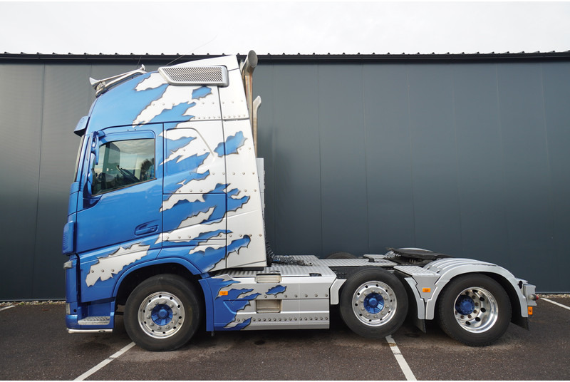 Volvo FH 540 6X2 XL SHOWTRUCK 4-SEATS 455.000KM - Tracteur routier: photos 1 Volvo FH 540 6X2 XL SHOWTRUCK 4-SEATS 455.000KM - Tracteur routier: photos 1