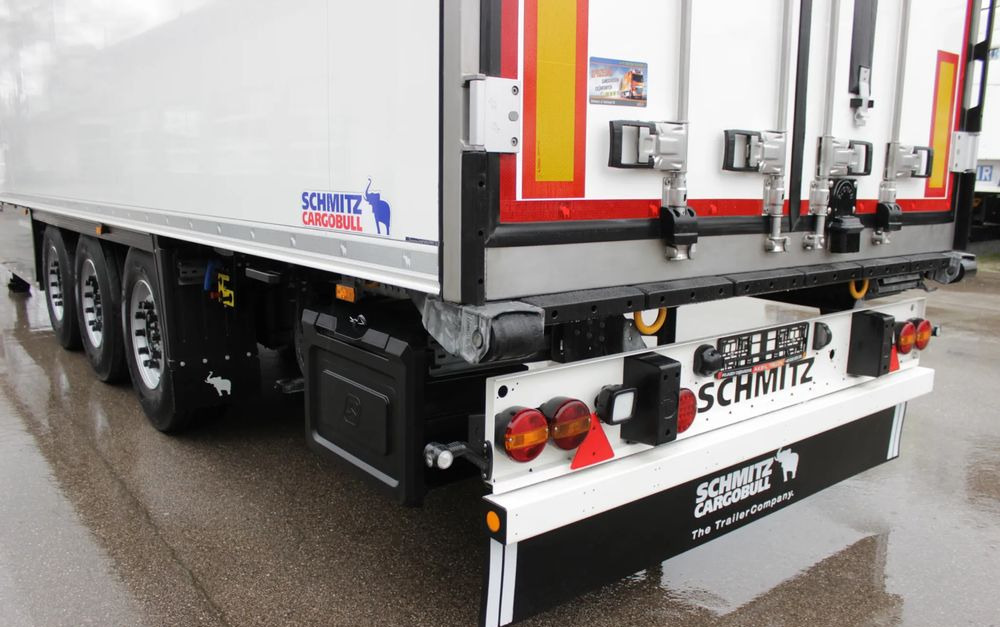 Schmitz Cargobull FP 60 V7 Thermo King SLXi 300 / DOPPELSTOCK / 2 458 MTH - JAK FABRYCZNIE NOWA / ŚCIANA 7 CM / - crédit-bail Schmitz Cargobull FP 60 V7 Thermo King SLXi 300 / DOPPELSTOCK / 2 458 MTH - JAK FABRYCZNIE NOWA / ŚCIANA 7 CM /: photos 20