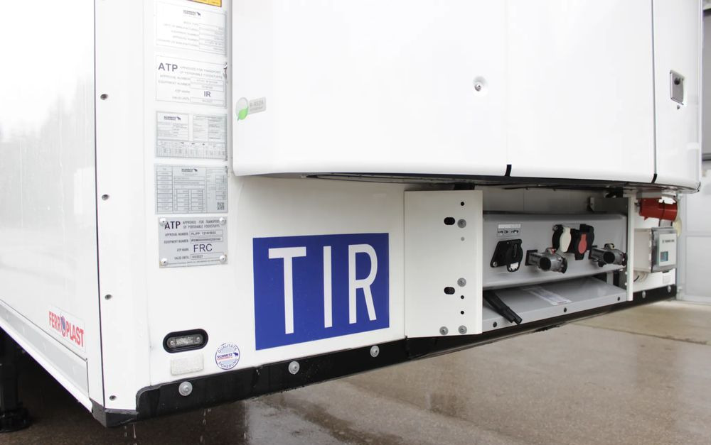 Schmitz Cargobull FP 60 V7 Thermo King SLXi 300 / DOPPELSTOCK / 2 458 MTH - JAK FABRYCZNIE NOWA / ŚCIANA 7 CM / - crédit-bail Schmitz Cargobull FP 60 V7 Thermo King SLXi 300 / DOPPELSTOCK / 2 458 MTH - JAK FABRYCZNIE NOWA / ŚCIANA 7 CM /: photos 14