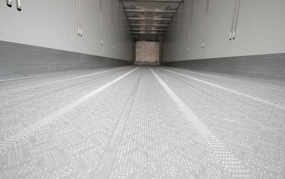 Schmitz Cargobull FP 60 V7 Thermo King SLXi 300 / DOPPELSTOCK / 2 458 MTH - JAK FABRYCZNIE NOWA / ŚCIANA 7 CM / - crédit-bail Schmitz Cargobull FP 60 V7 Thermo King SLXi 300 / DOPPELSTOCK / 2 458 MTH - JAK FABRYCZNIE NOWA / ŚCIANA 7 CM /: photos 10