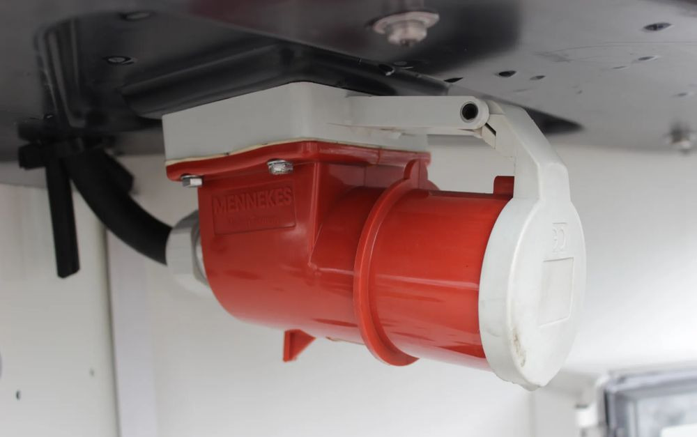 Schmitz Cargobull FP 60 V7 Thermo King SLXi 300 / DOPPELSTOCK / 2 458 MTH - JAK FABRYCZNIE NOWA / ŚCIANA 7 CM / - crédit-bail Schmitz Cargobull FP 60 V7 Thermo King SLXi 300 / DOPPELSTOCK / 2 458 MTH - JAK FABRYCZNIE NOWA / ŚCIANA 7 CM /: photos 13