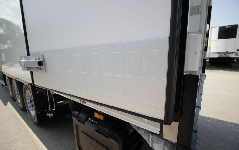 Schmitz Cargobull FP 60 V7 Thermo King SLXi 300 / TYLKO 3 566 MTG** / JAK NOWA / ŚCIANA 7 CM / - Semi-remorque frigorifique: photos 5 Schmitz Cargobull FP 60 V7 Thermo King SLXi 300 / TYLKO 3 566 MTG** / JAK NOWA / ŚCIANA 7 CM / - Semi-remorque frigorifique: photos 5
