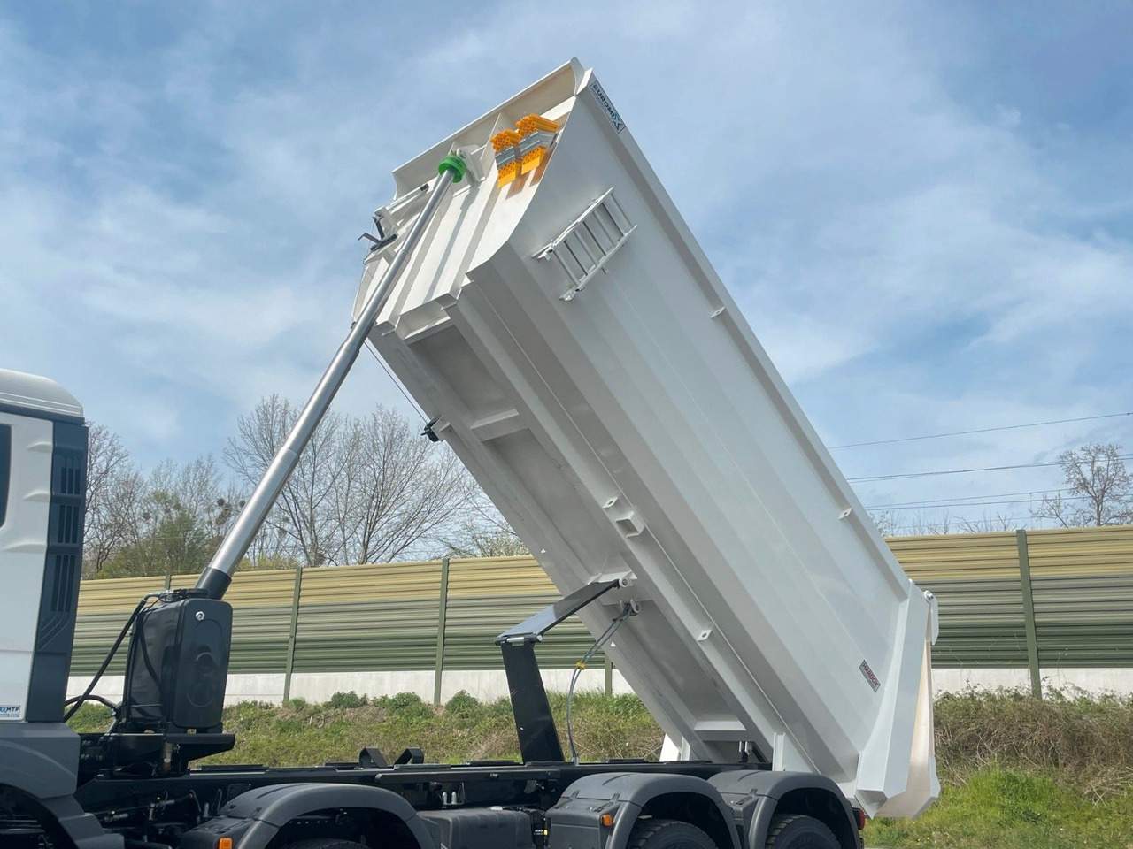 Camion multibenne MAN TGS 41.400 8x4 /  EUROMIX MTP 20m³/ EURO2 Kipper: photos 17