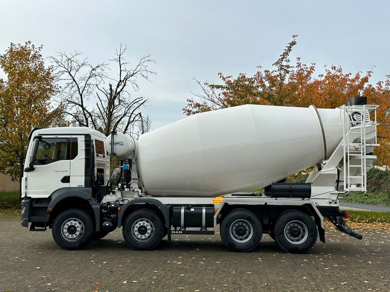 MAN TGS 41.440 8x4 /Euro6e Euromix EM 12 R MAN TGS 41.440 8x4 /Euro6e Euromix EM 12 R - Camion malaxeur: photos 4 MAN TGS 41.440 8x4 /Euro6e Euromix EM 12 R MAN TGS 41.440 8x4 /Euro6e Euromix EM 12 R - Camion malaxeur: photos 4