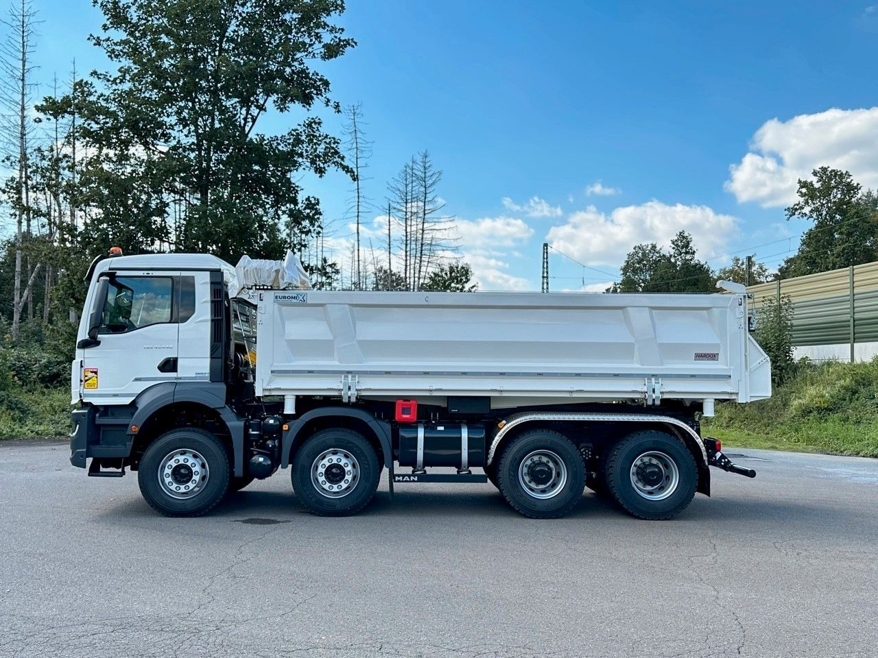MAN TGS 41.440 8x4 EuromixMTP 3-Seiten-Kipper - Camion benne: photos 2 MAN TGS 41.440 8x4 EuromixMTP 3-Seiten-Kipper - Camion benne: photos 2