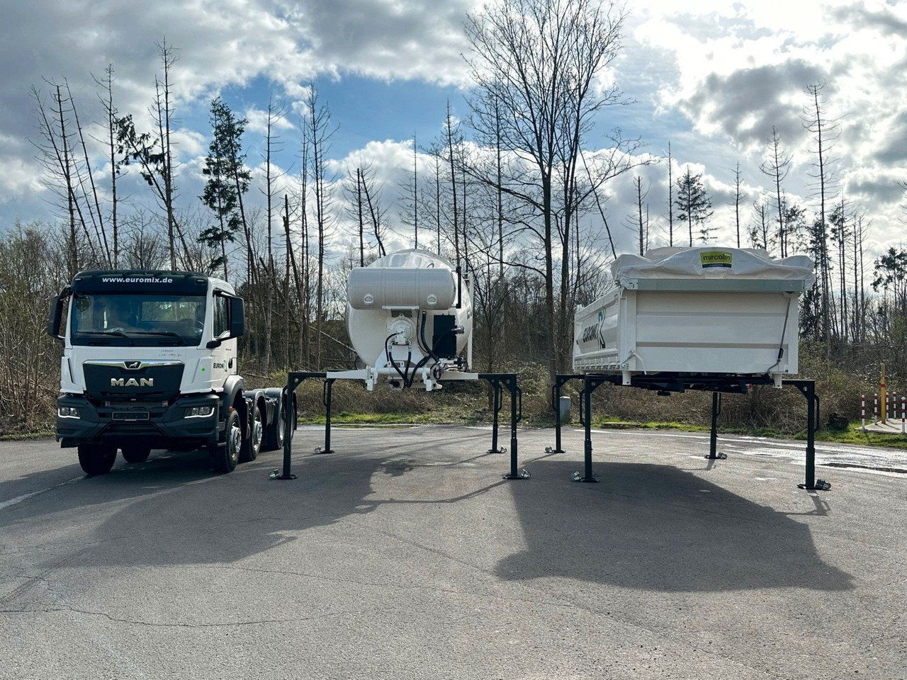 MAN TGS 41.440 8x4 WECHSELSYSTEM KIPPER+MISCHER - Camion malaxeur: photos 1 MAN TGS 41.440 8x4 WECHSELSYSTEM KIPPER+MISCHER - Camion malaxeur: photos 1