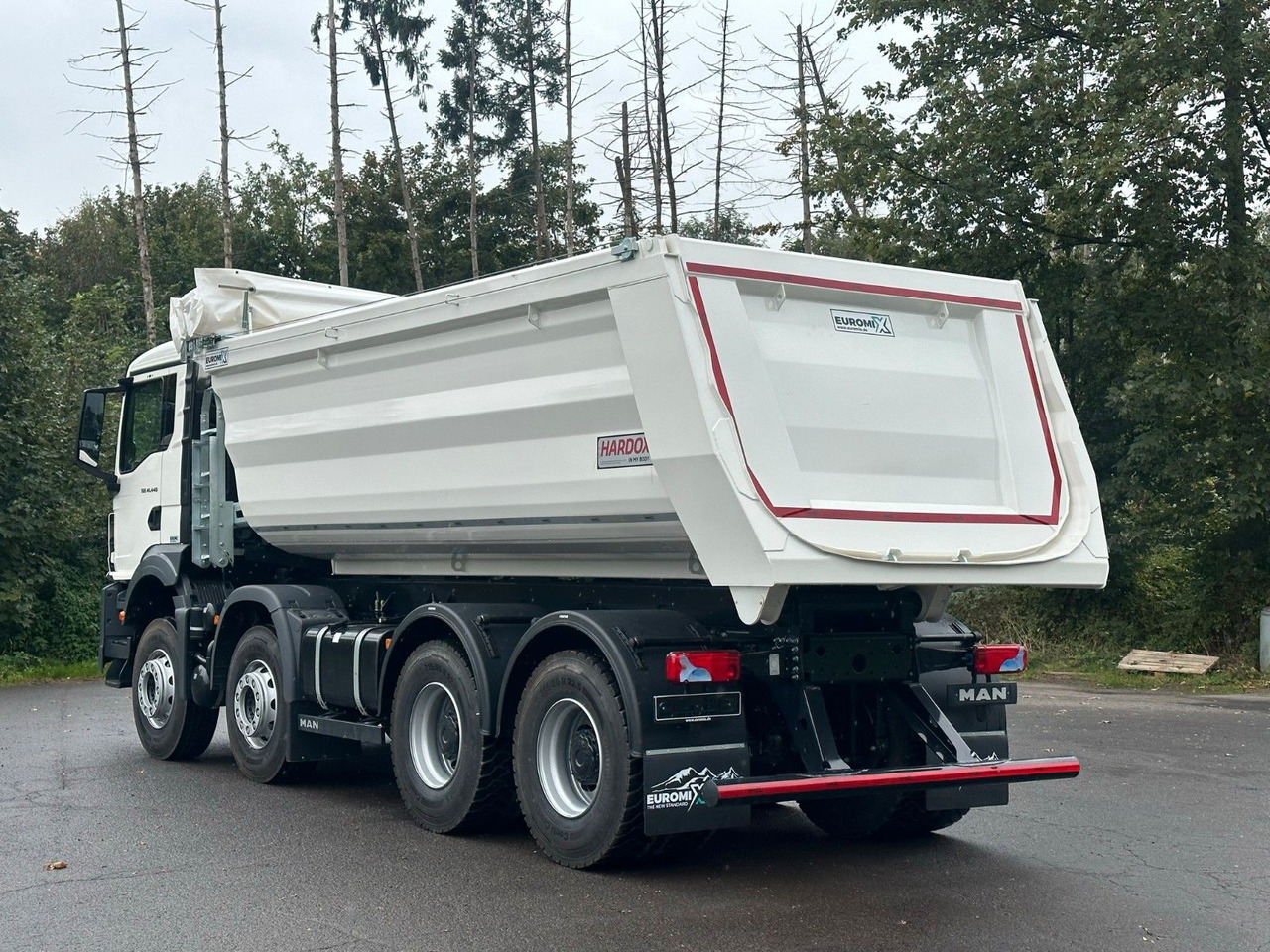 MAN TGS 41.440 BB 8X4 Euromix Mulden Kipper HARDOX - Camion benne: photos 4 MAN TGS 41.440 BB 8X4 Euromix Mulden Kipper HARDOX - Camion benne: photos 4