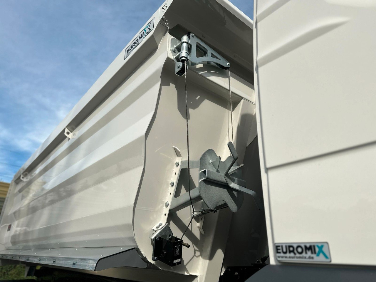 Camion benne MAN TGS 41.520 BB 8X4 Euromix Retarder: photos 18