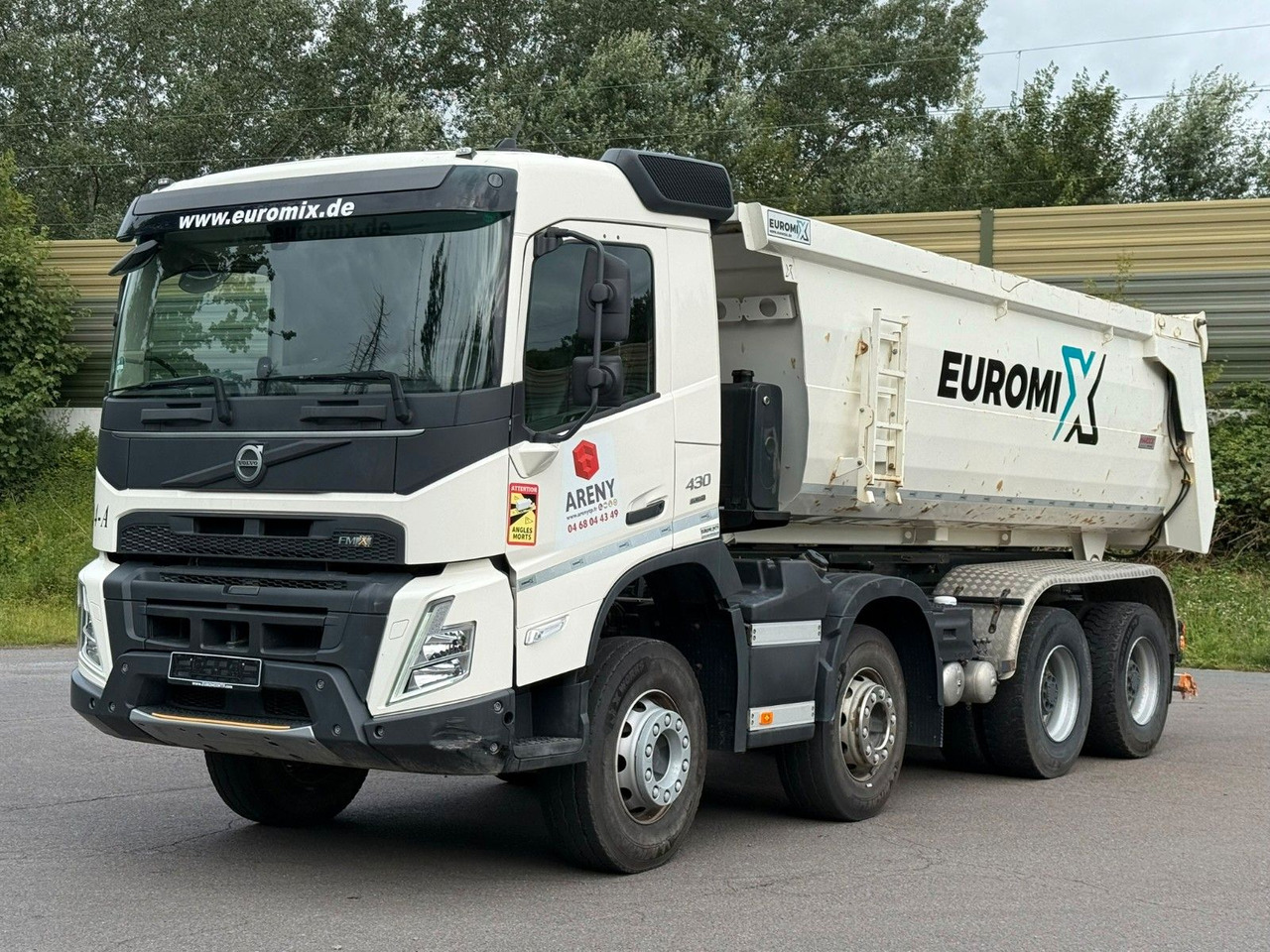 Volvo FMX 430 8X4 EuromixMTP 16m³ Hydraulische Klappe - Camion benne: photos 2 Volvo FMX 430 8X4 EuromixMTP 16m³ Hydraulische Klappe - Camion benne: photos 2