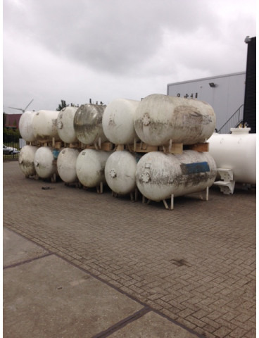 2700L(1,35 ton) Gastanks - Gas, Gaz, LPG, GPL, Propane, Butane tanks aboveground Used Tanks - Réservoir de carburant: photos 2 2700L(1,35 ton) Gastanks - Gas, Gaz, LPG, GPL, Propane, Butane tanks aboveground Used Tanks - Réservoir de carburant: photos 2