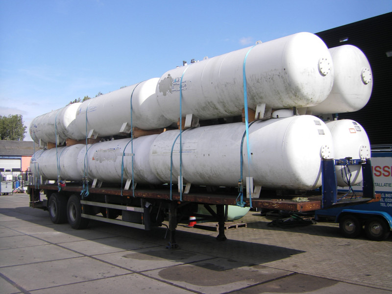 5000 L (2,5 ton) Gastank on trailer -Gas, Gaz, LPG, GPL, Propane, Butane tanks aboveground working pressure 15.6 bar Used tanks-Also available per single piece ID 1.005 - Réservoir de carburant pour Camion: photos 3 5000 L (2,5 ton) Gastank on trailer -Gas, Gaz, LPG, GPL, Propane, Butane tanks aboveground working pressure 15.6 bar Used tanks-Also available per single piece ID 1.005 - Réservoir de carburant pour Camion: photos 3
