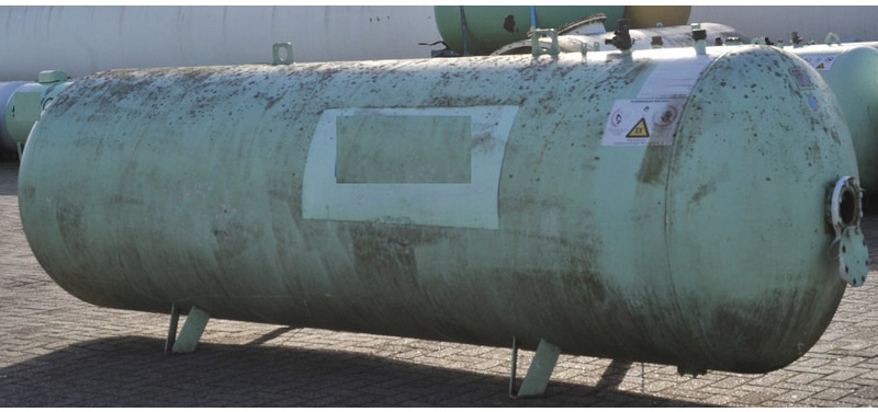 5000 L (2,5 ton) Gastank on trailer -Gas, Gaz, LPG, GPL, Propane, Butane tanks aboveground working pressure 15.6 bar Used tanks-Also available per single piece ID 1.005 - Réservoir de carburant pour Camion: photos 2 5000 L (2,5 ton) Gastank on trailer -Gas, Gaz, LPG, GPL, Propane, Butane tanks aboveground working pressure 15.6 bar Used tanks-Also available per single piece ID 1.005 - Réservoir de carburant pour Camion: photos 2