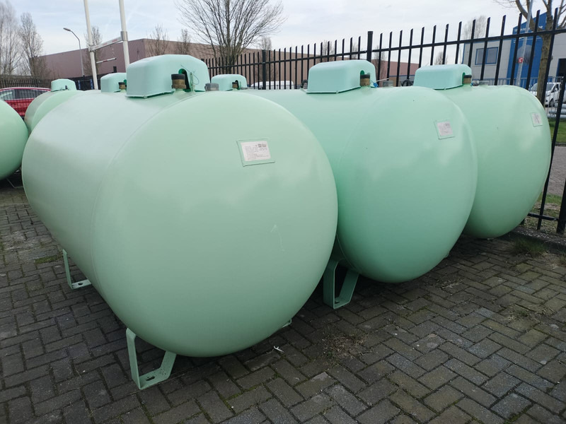 De Visser Propaan/Butaan LPG tank 2700 L (1,35 ton) Gastank, Gas, Gaz, LPG, GPL, Propane, Butane Ø 1250 including tank fittings - Réservoir de carburant: photos 2 De Visser Propaan/Butaan LPG tank 2700 L (1,35 ton) Gastank, Gas, Gaz, LPG, GPL, Propane, Butane Ø 1250 including tank fittings - Réservoir de carburant: photos 2