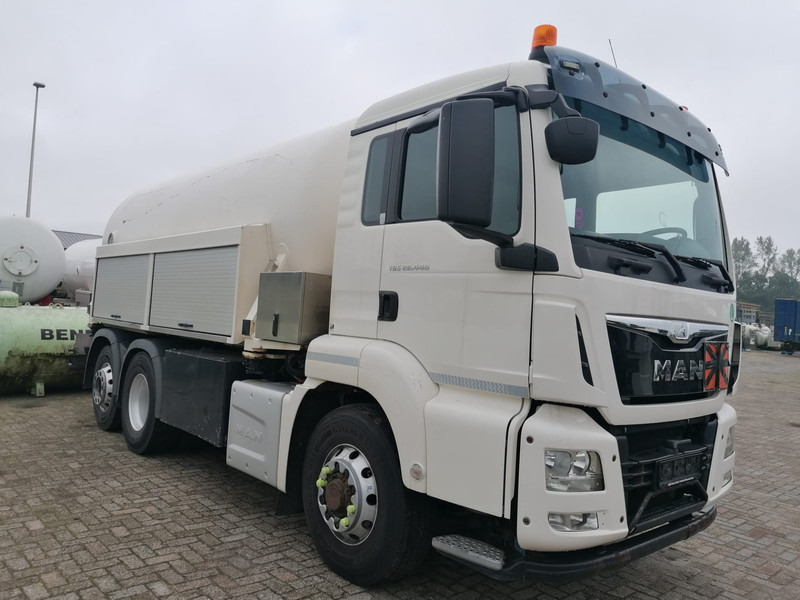 MAN TGS L.2007.46.003 6x2 -19512 L Gas tank truck -Gas, Gaz, LPG, GPL, Propane, Butane tank, Gastank ID 2.164 GOFA, massmeter, body swap - Camion citerne: photos 3 MAN TGS L.2007.46.003 6x2 -19512 L Gas tank truck -Gas, Gaz, LPG, GPL, Propane, Butane tank, Gastank ID 2.164 GOFA, massmeter, body swap - Camion citerne: photos 3