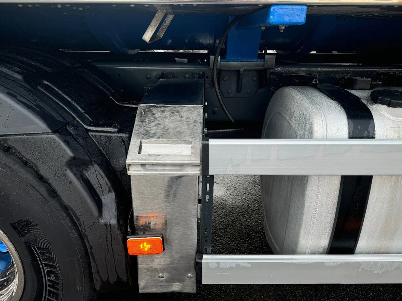 Camion hydrocureur Volvo FM 420 6x2*4, 15m3 Sludge / Vacuum-truck, 2010: photos 14 Camion hydrocureur Volvo FM 420 6x2*4, 15m3 Sludge / Vacuum-truck, 2010: photos 14