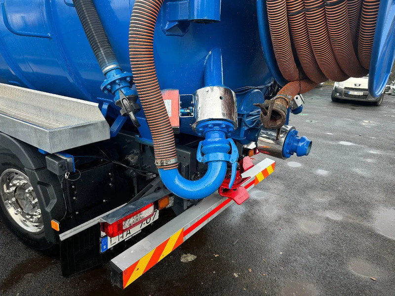 Camion hydrocureur Volvo FM 420 6x2*4, 15m3 Sludge / Vacuum-truck, 2010: photos 6 Camion hydrocureur Volvo FM 420 6x2*4, 15m3 Sludge / Vacuum-truck, 2010: photos 6