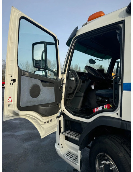 Camion hydrocureur Volvo FM 420 6x2*4, 15m3 Sludge / Vacuum-truck, 2010: photos 17 Camion hydrocureur Volvo FM 420 6x2*4, 15m3 Sludge / Vacuum-truck, 2010: photos 17