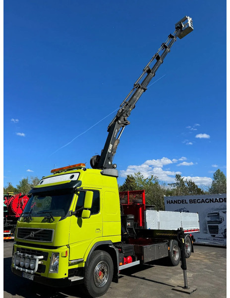 Volvo FM 6x2, Tipper + Crane and Skylift, 2009 - Camion benne, Camion grue: photos 2 Volvo FM 6x2, Tipper + Crane and Skylift, 2009 - Camion benne, Camion grue: photos 2