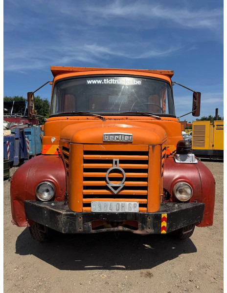 BERLIET L62 **4CYL-BENNE** - Camion benne: photos 2 BERLIET L62 **4CYL-BENNE** - Camion benne: photos 2