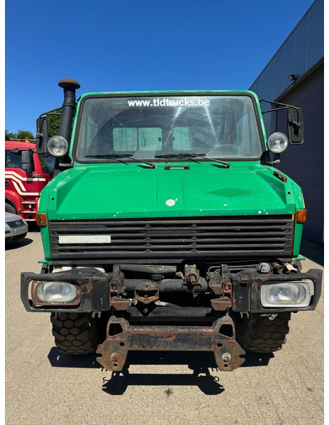 Unimog 424 **BITUMTANK-GOUDRONEUSE** - Camion: photos 2 Unimog 424 **BITUMTANK-GOUDRONEUSE** - Camion: photos 2