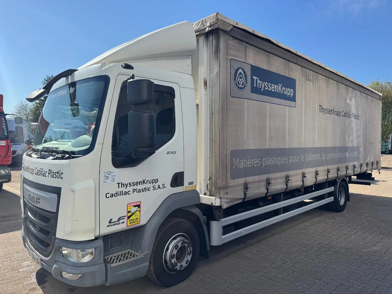 DAF LF 210 **EURO6-BOX 7.99m** - Camion à rideaux coulissants: photos 1 DAF LF 210 **EURO6-BOX 7.99m** - Camion à rideaux coulissants: photos 1