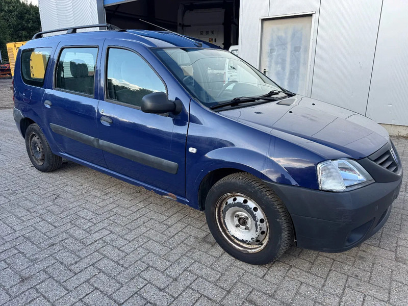 Dacia Logan **EURO 4** - Voiture: photos 3 Dacia Logan **EURO 4** - Voiture: photos 3