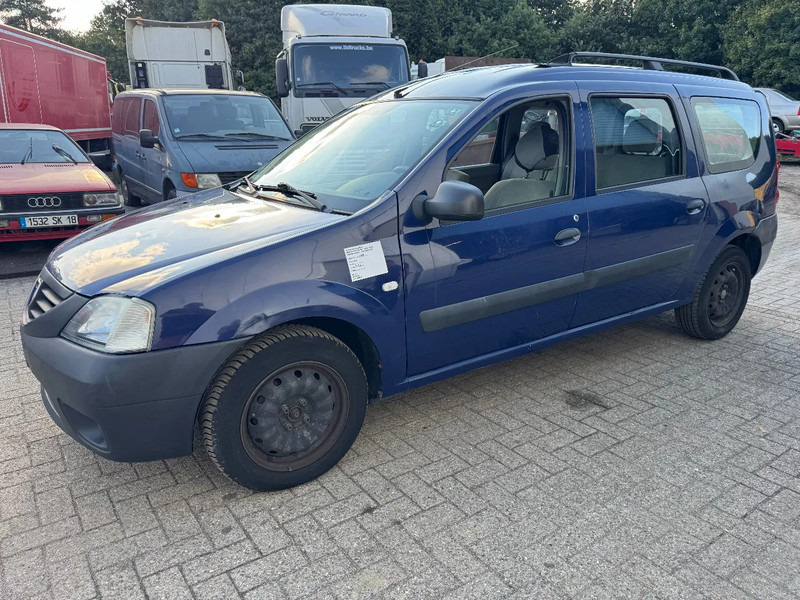 Dacia Logan **EURO 4** - Voiture: photos 1 Dacia Logan **EURO 4** - Voiture: photos 1