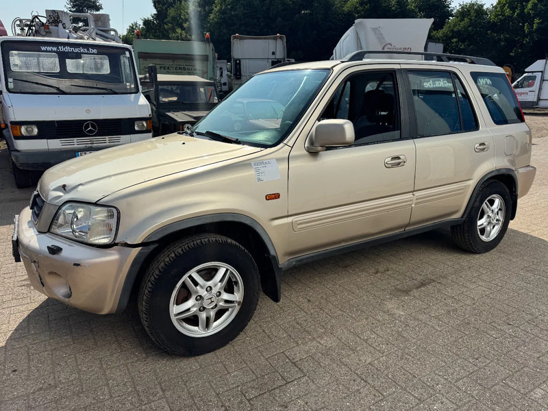 Honda CR-V **PETROL-ESSENCE-AC** - SUV: photos 1 Honda CR-V **PETROL-ESSENCE-AC** - SUV: photos 1