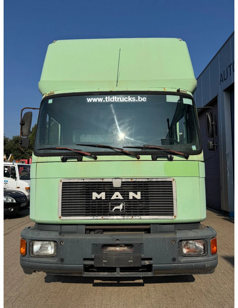 MAN 25.322 **BELGIAN TRUCK- - Camion fourgon: photos 2 MAN 25.322 **BELGIAN TRUCK- - Camion fourgon: photos 2