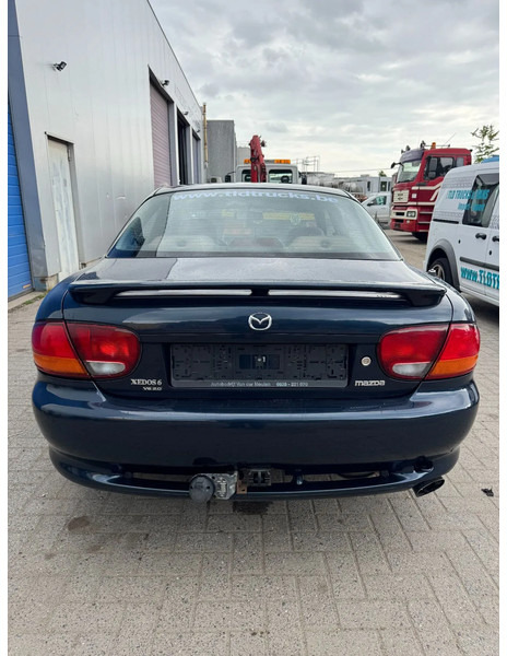 Mazda Xedos **XEDOS 6-2.0 V6-AC** - Berline: photos 5 Mazda Xedos **XEDOS 6-2.0 V6-AC** - Berline: photos 5