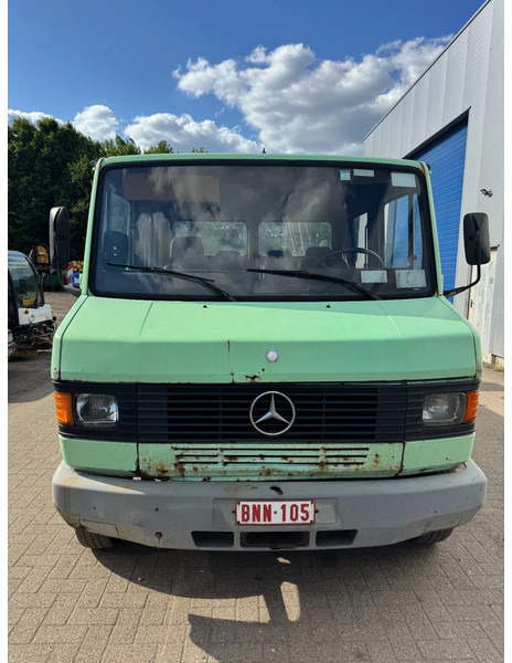Mercedes-Benz 609 **BELGIAN TRUCK** - Camion plateau: photos 2 Mercedes-Benz 609 **BELGIAN TRUCK** - Camion plateau: photos 2