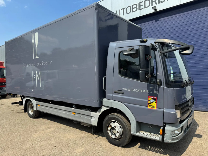Mercedes-Benz Atego 816 **BELGIAN TRUCK-CAMION BELGE** - Camion fourgon: photos 3 Mercedes-Benz Atego 816 **BELGIAN TRUCK-CAMION BELGE** - Camion fourgon: photos 3