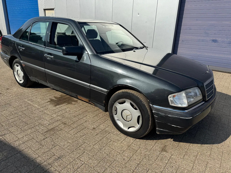 Mercedes-Benz C-Klasse **C220DIESEL-BELGIANCAR** - Berline: photos 3 Mercedes-Benz C-Klasse **C220DIESEL-BELGIANCAR** - Berline: photos 3