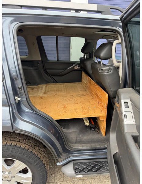 Voiture Nissan Pathfinder **2,5D-AIRCO-BELGIAN CAR**: photos 20 Voiture Nissan Pathfinder **2,5D-AIRCO-BELGIAN CAR**: photos 20