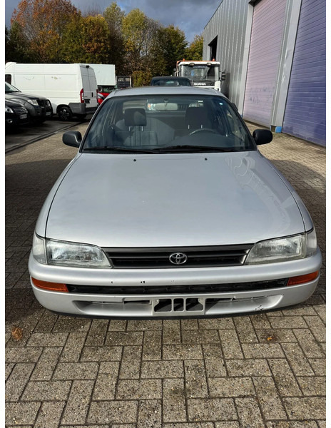 Toyota Corolla **PETROL-AUTOMATIC-BELGIAN CAR** - Berline: photos 2 Toyota Corolla **PETROL-AUTOMATIC-BELGIAN CAR** - Berline: photos 2