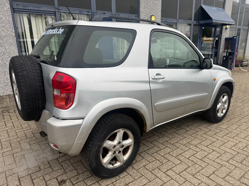 Toyota RAV4 **PETROL-AIRCO** - Voiture: photos 4 Toyota RAV4 **PETROL-AIRCO** - Voiture: photos 4
