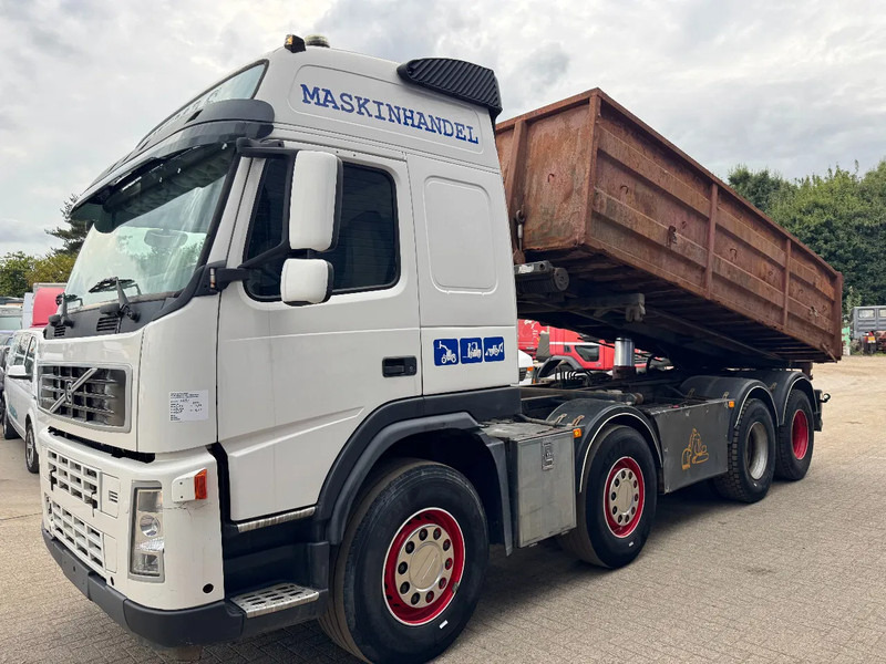 Volvo FM 440 **8X4-CABLE SYSTEM+CONTAINER-EURO 3-I SHIFT** - Camion - système de câble: photos 1 Volvo FM 440 **8X4-CABLE SYSTEM+CONTAINER-EURO 3-I SHIFT** - Camion - système de câble: photos 1