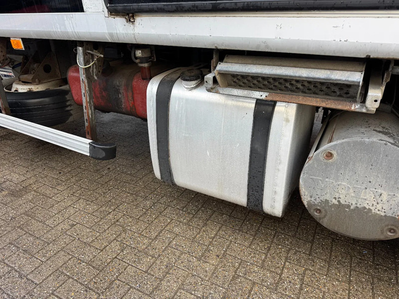 Volvo FM 9 **FRENCH TRUCK-FRIGO-COLDROOM** - Camion frigorifique: photos 5 Volvo FM 9 **FRENCH TRUCK-FRIGO-COLDROOM** - Camion frigorifique: photos 5