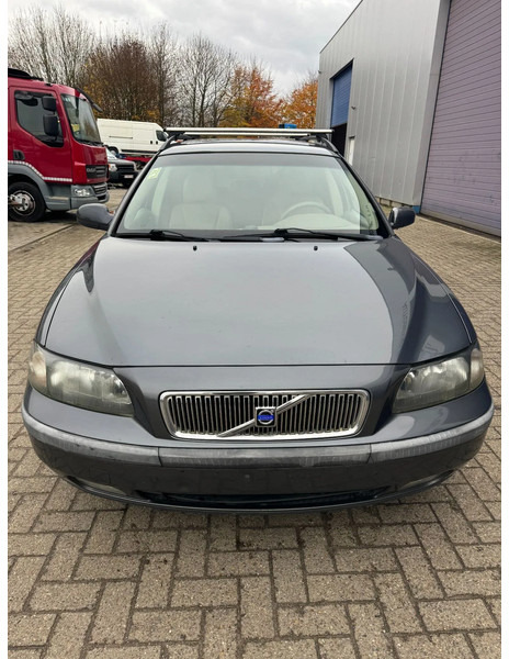 Volvo V70 V70 - Voiture: photos 3 Volvo V70 V70 - Voiture: photos 3