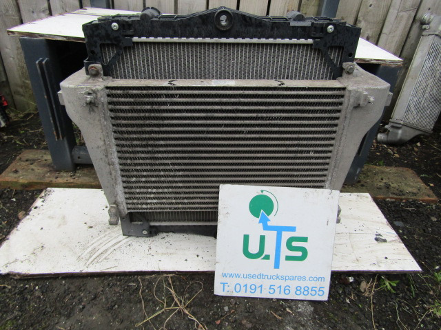 DAF LF 45 180 RADIATOR/INTERCOOLER PACK - Radiateur pour Camion: photos 3 DAF LF 45 180 RADIATOR/INTERCOOLER PACK - Radiateur pour Camion: photos 3